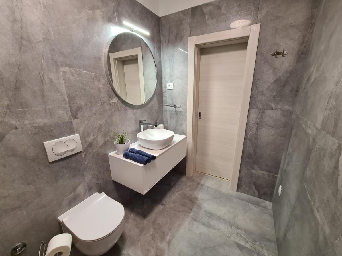 Apartments & Rooms Tom Medulin Bagian luar foto