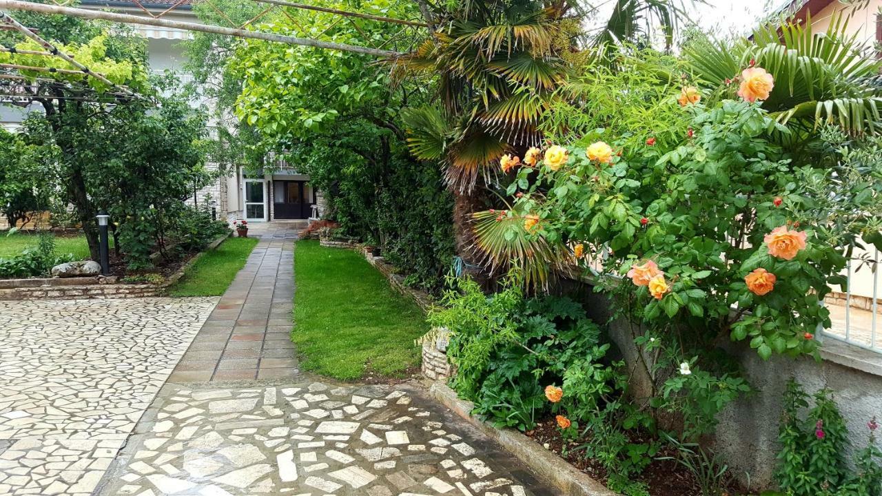 Apartments & Rooms Tom Medulin Bagian luar foto